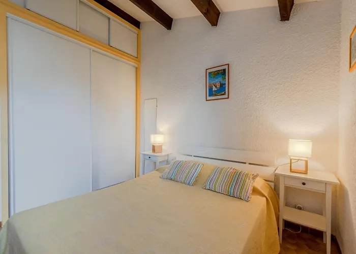 Les Casellas By Interhome * Saint-Cyprien